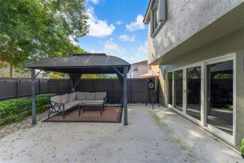 Villa ou maison à vendre à Miami, Floride: 4 chambres, 244.15 m2 № 2032190 - photo 26