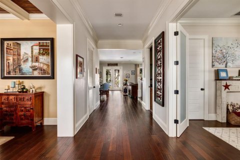 House in Saint Petersburg, Florida 5 bedrooms, 332.03 sq.m. № 2211669 - photo 7