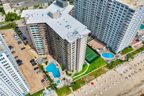 Copropriété à louer à Fort Lauderdale, Floride: 1 chambre, 74.51 m2 № 2377256 - photo 12
