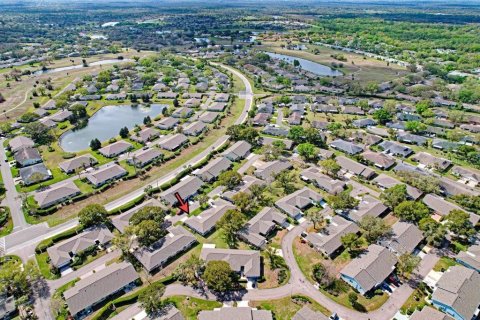 Condo in Sun City Center, Florida, 2 bedrooms № 2101882 - photo 30