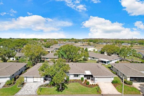 Condo in Sun City Center, Florida, 2 bedrooms № 2101882 - photo 26