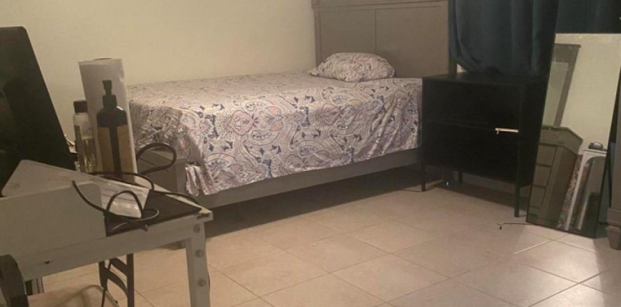 Дом в Форт-Пирс, Флорида 2 спальни, 124.86м2 № 1221182