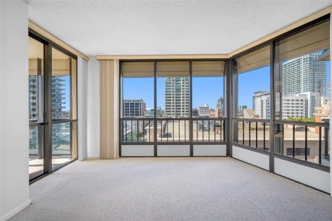 Condominio en venta en Saint Petersburg, Florida, 2 dormitorios, 163.51 m2 № 1387393 - foto 13