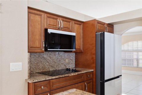 House in Cape Coral, Florida 3 bedrooms, 191.1 sq.m. № 1844710 - photo 6