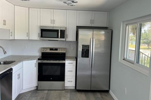 Condominio en alquiler en Venice, Florida, 2 dormitorios, 65.68 m2 № 1908499 - foto 10