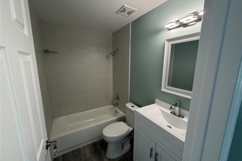 Condominio en alquiler en Venice, Florida, 2 dormitorios, 65.68 m2 № 1908499 - foto 6