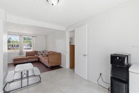 House in Holiday, Florida 3 bedrooms, 102.56 sq.m. № 2223317 - photo 15