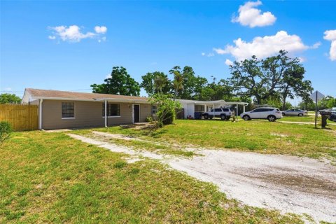 House in Holiday, Florida 3 bedrooms, 102.56 sq.m. № 2223317 - photo 2