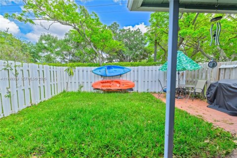 Adosado en alquiler en Sunrise, Florida, 3 dormitorios, 111.48 m2 № 2057636 - foto 18