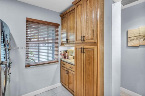 Adosado en alquiler en Sunrise, Florida, 3 dormitorios, 111.48 m2 № 2057636 - foto 15