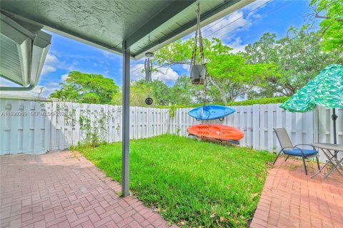 Adosado en alquiler en Sunrise, Florida, 3 dormitorios, 111.48 m2 № 2057636 - foto 6