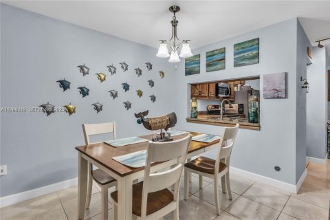 Adosado en alquiler en Sunrise, Florida, 3 dormitorios, 111.48 m2 № 2057636 - foto 5