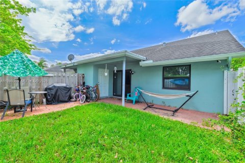 Adosado en alquiler en Sunrise, Florida, 3 dormitorios, 111.48 m2 № 2057636 - foto 7