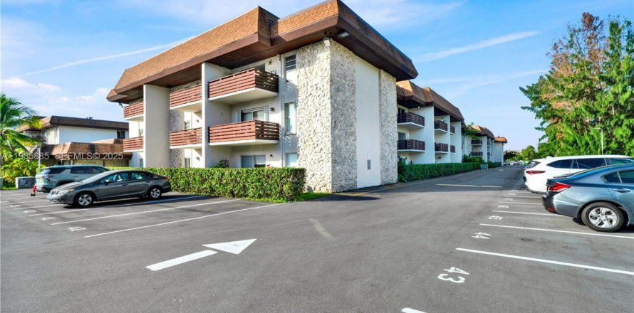 Condo in Miami, Florida, 1 bedroom  № 1994792