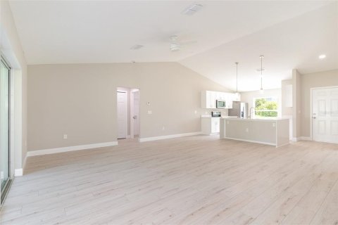 Villa ou maison à vendre à Palm Bay, Floride: 3 chambres, 168.15 m2 № 1802117 - photo 19