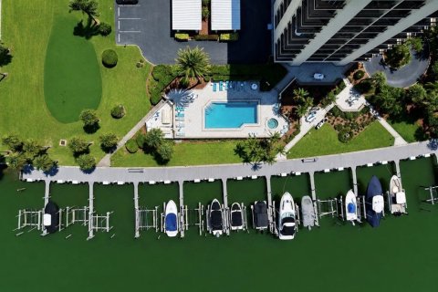 Condo in Clearwater, Florida, 2 bedrooms  № 2310593 - photo 6