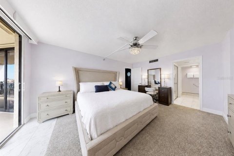 Condo in Clearwater, Florida, 2 bedrooms  № 2310593 - photo 26
