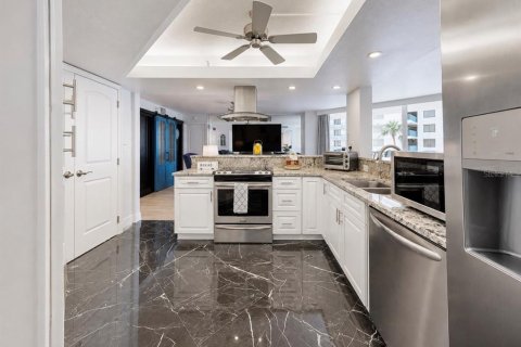 Condo in Clearwater, Florida, 2 bedrooms  № 2310593 - photo 19