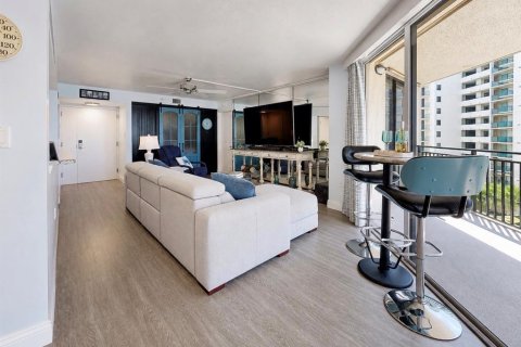 Condo in Clearwater, Florida, 2 bedrooms  № 2310593 - photo 13