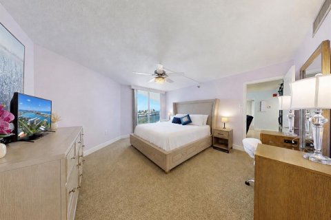 Condo in Clearwater, Florida, 2 bedrooms  № 2310593 - photo 29