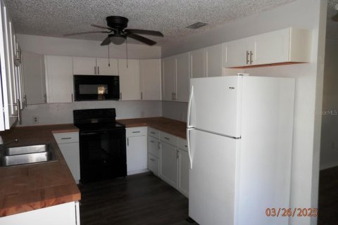 Casa en venta en Brooksville, Florida, 3 dormitorios, 89.19 m2 № 1593173 - foto 19