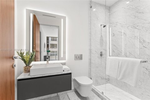Copropriété à vendre à Miami, Floride: 3 chambres, 226.03 m2 № 2153126 - photo 30