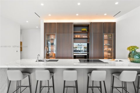 Copropriété à vendre à Miami, Floride: 3 chambres, 226.03 m2 № 2153126 - photo 8