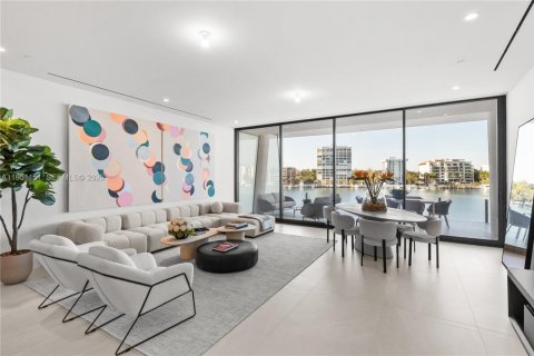 Copropriété à vendre à Miami, Floride: 3 chambres, 226.03 m2 № 2153126 - photo 5