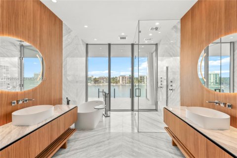 Copropriété à vendre à Miami, Floride: 3 chambres, 226.03 m2 № 2153126 - photo 22