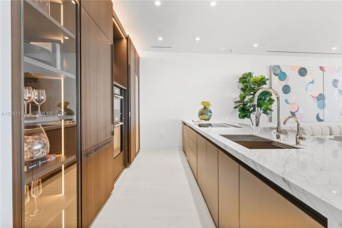 Copropriété à vendre à Miami, Floride: 3 chambres, 226.03 m2 № 2153126 - photo 11