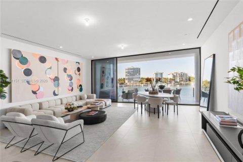 Copropriété à vendre à Miami, Floride: 3 chambres, 226.03 m2 № 2153126 - photo 10
