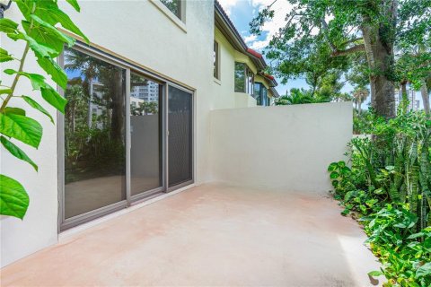 Купить таунхаус в Дейтона - Бич-Шорс, Флорида 7 комнат, 164.62м2, № 2093087 - фото 5