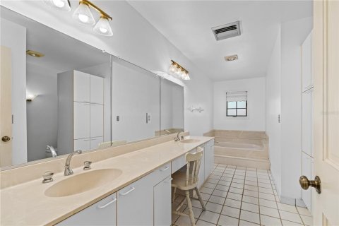 Купить таунхаус в Дейтона - Бич-Шорс, Флорида 7 комнат, 164.62м2, № 2093087 - фото 22