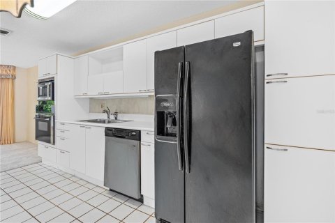 Купить таунхаус в Дейтона - Бич-Шорс, Флорида 7 комнат, 164.62м2, № 2093087 - фото 18