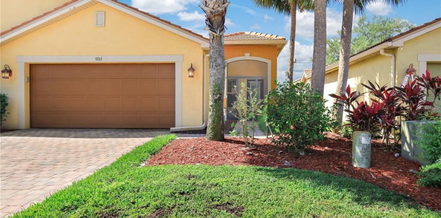 House in Lehigh Acres, Florida 2 bedrooms, 125.7 sq.m. № 1651669