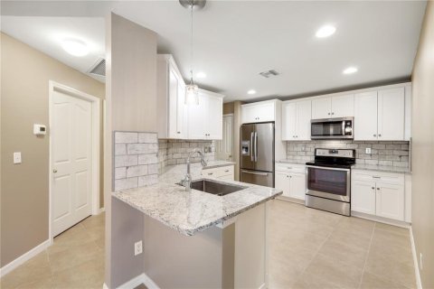 House in Lehigh Acres, Florida 2 bedrooms, 125.7 sq.m. № 1651669 - photo 23