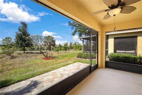 House in Lehigh Acres, Florida 2 bedrooms, 125.7 sq.m. № 1651669 - photo 4