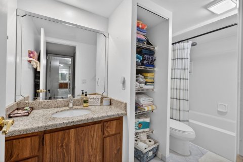 Adosado en venta en Palm Beach Gardens, Florida, 2 dormitorios, 138.24 m2 № 2187074 - foto 22