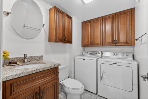 Adosado en venta en Palm Beach Gardens, Florida, 2 dormitorios, 138.24 m2 № 2187074 - foto 13