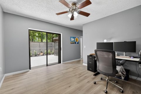 Adosado en venta en Palm Beach Gardens, Florida, 2 dormitorios, 138.24 m2 № 2187074 - foto 17