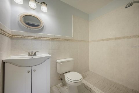 Condo in Sarasota, Florida, 2 bedrooms  № 2209164 - photo 14