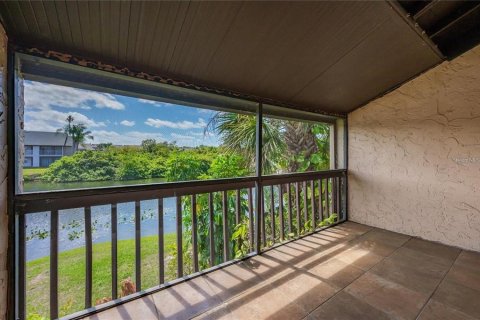 Condo in Sarasota, Florida, 2 bedrooms  № 2209164 - photo 21