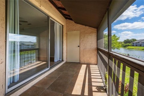 Condo in Sarasota, Florida, 2 bedrooms  № 2209164 - photo 19