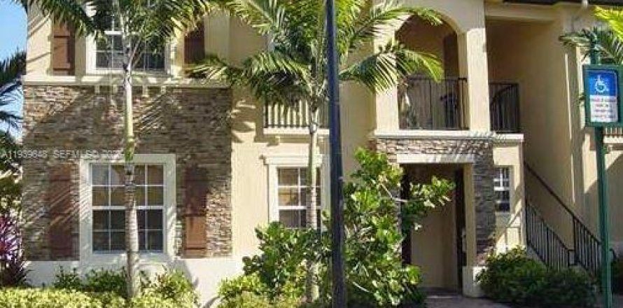 Condo in Homestead, Florida, 3 bedrooms  № 2052921