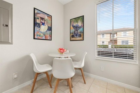 Townhouse in Kissimmee, Florida 3 bedrooms, 133.31 sq.m. № 2302677 - photo 24