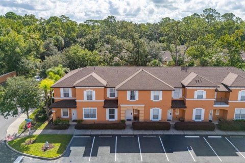 Townhouse in Kissimmee, Florida 3 bedrooms, 133.31 sq.m. № 2302677 - photo 2