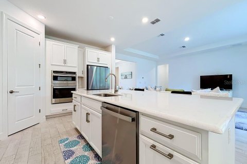 Casa en venta en Kissimmee, Florida, 2 dormitorios, 184.13 m2 № 2383725 - foto 14