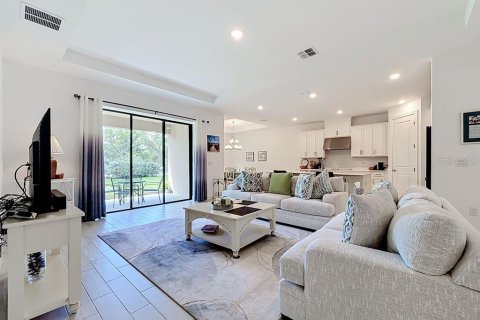 Casa en venta en Kissimmee, Florida, 2 dormitorios, 184.13 m2 № 2383725 - foto 12
