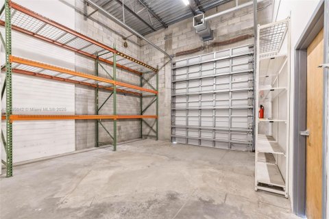 Immobilier commercial à vendre à North Miami, Floride № 1865483 - photo 17