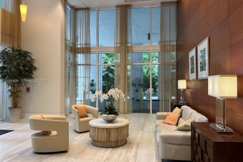 Condominio en Miami, Florida, 2 dormitorios  № 2085699